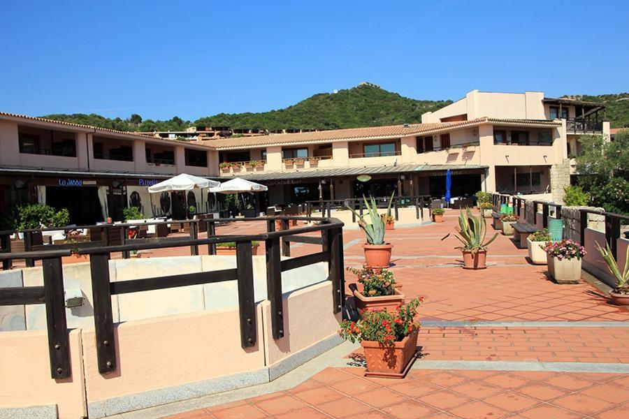 Residence Portolaconia Appartamenti Cannigione Buitenkant foto
