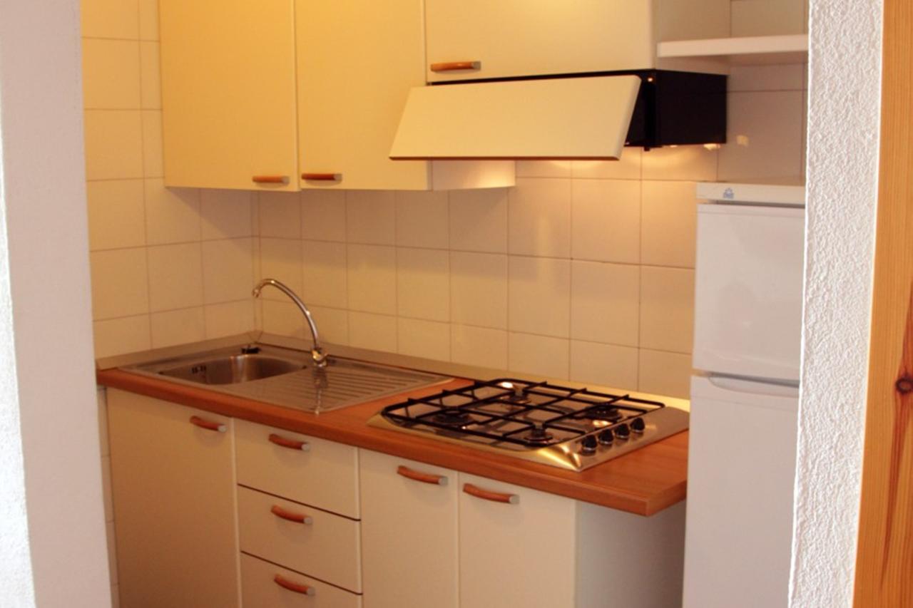 Residence Portolaconia Appartamenti Cannigione Kamer foto