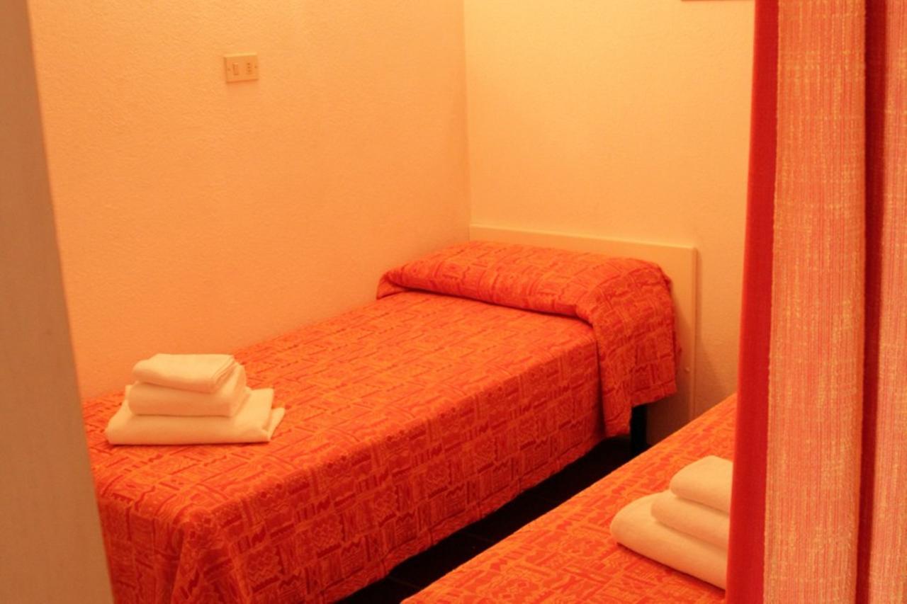 Residence Portolaconia Appartamenti Cannigione Kamer foto