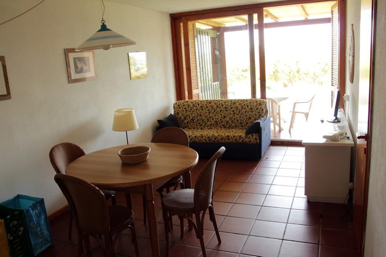 Residence Portolaconia Appartamenti Cannigione Kamer foto