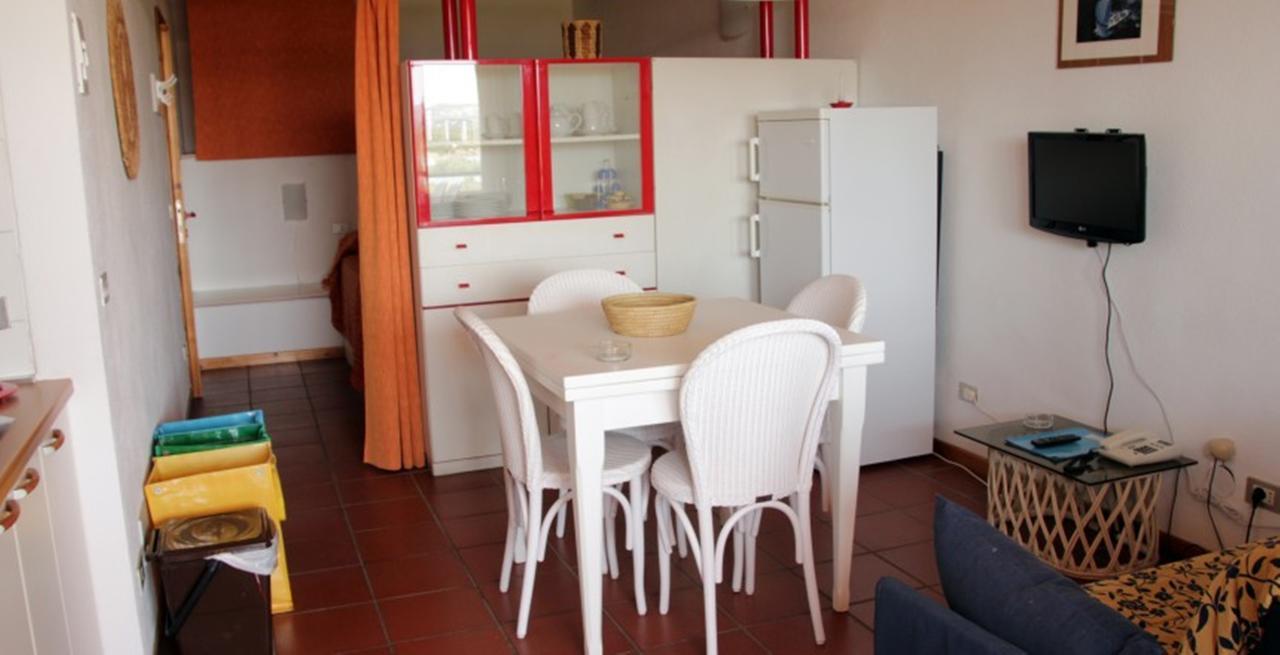 Residence Portolaconia Appartamenti Cannigione Kamer foto