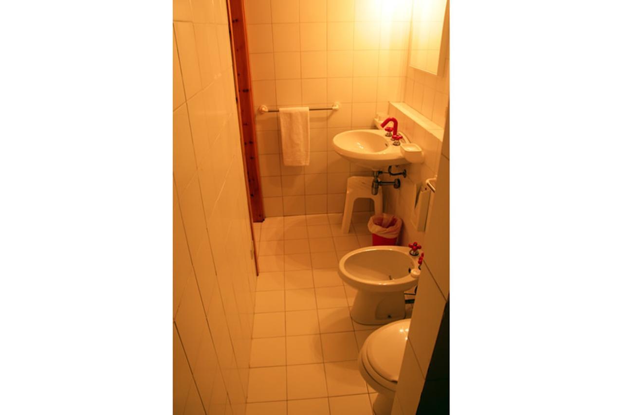 Residence Portolaconia Appartamenti Cannigione Kamer foto